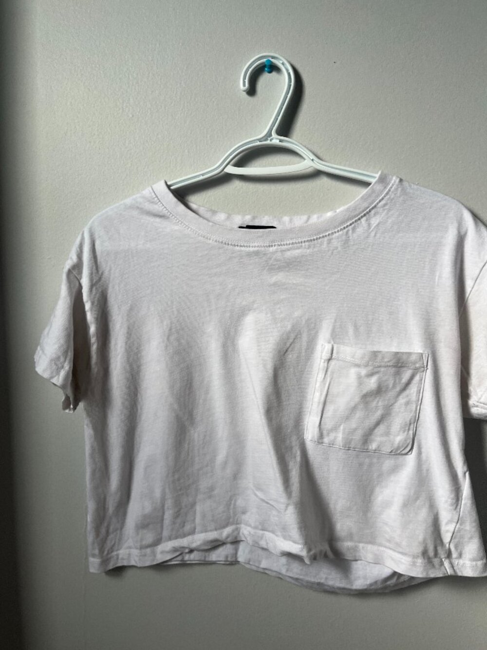 Forever 21 cropped white tee